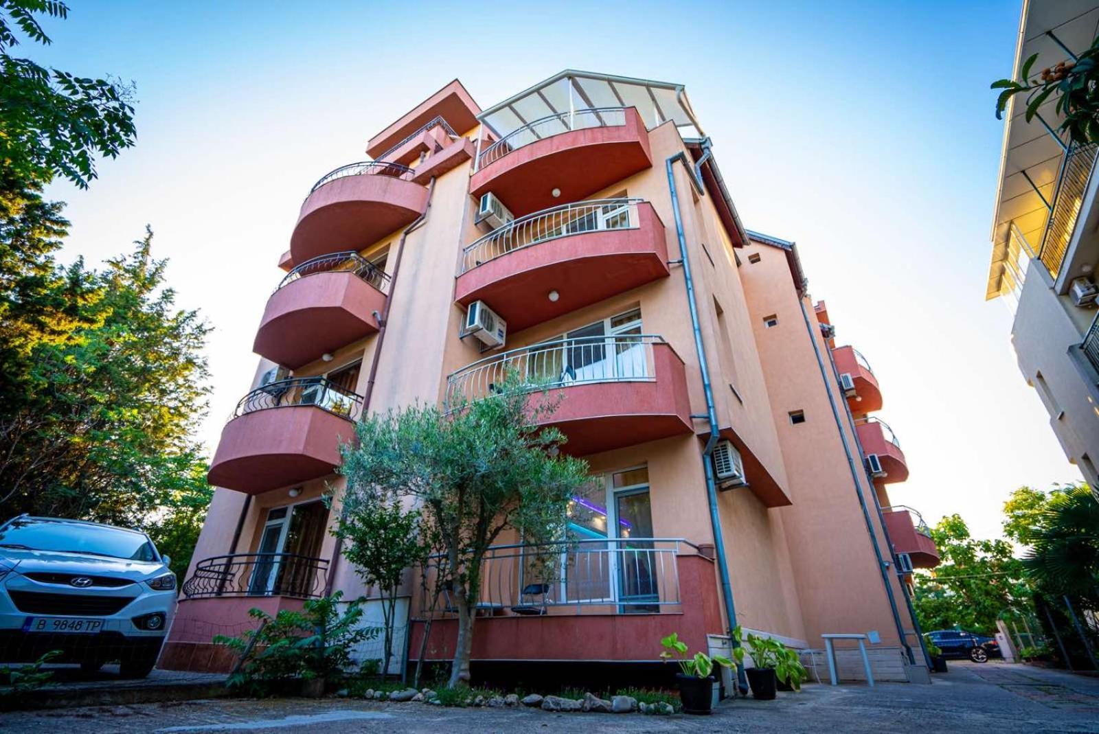 Ar Luxury Apartments Ravda Esterno foto